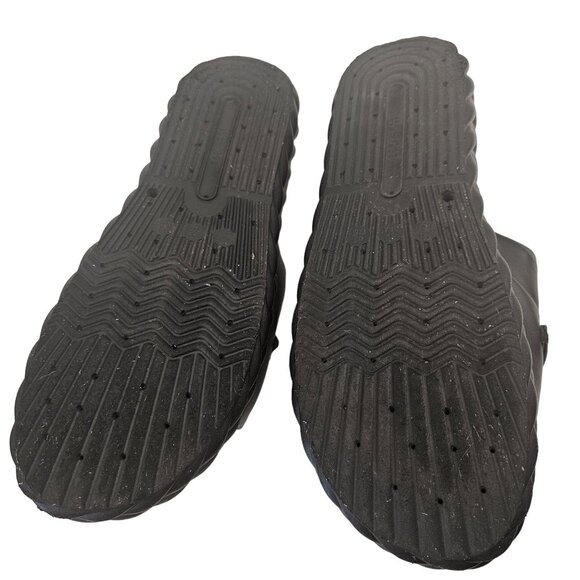 Vince Camuto Black Slides With Gold Chain Detail - Size 10 - Picture 11 of 13